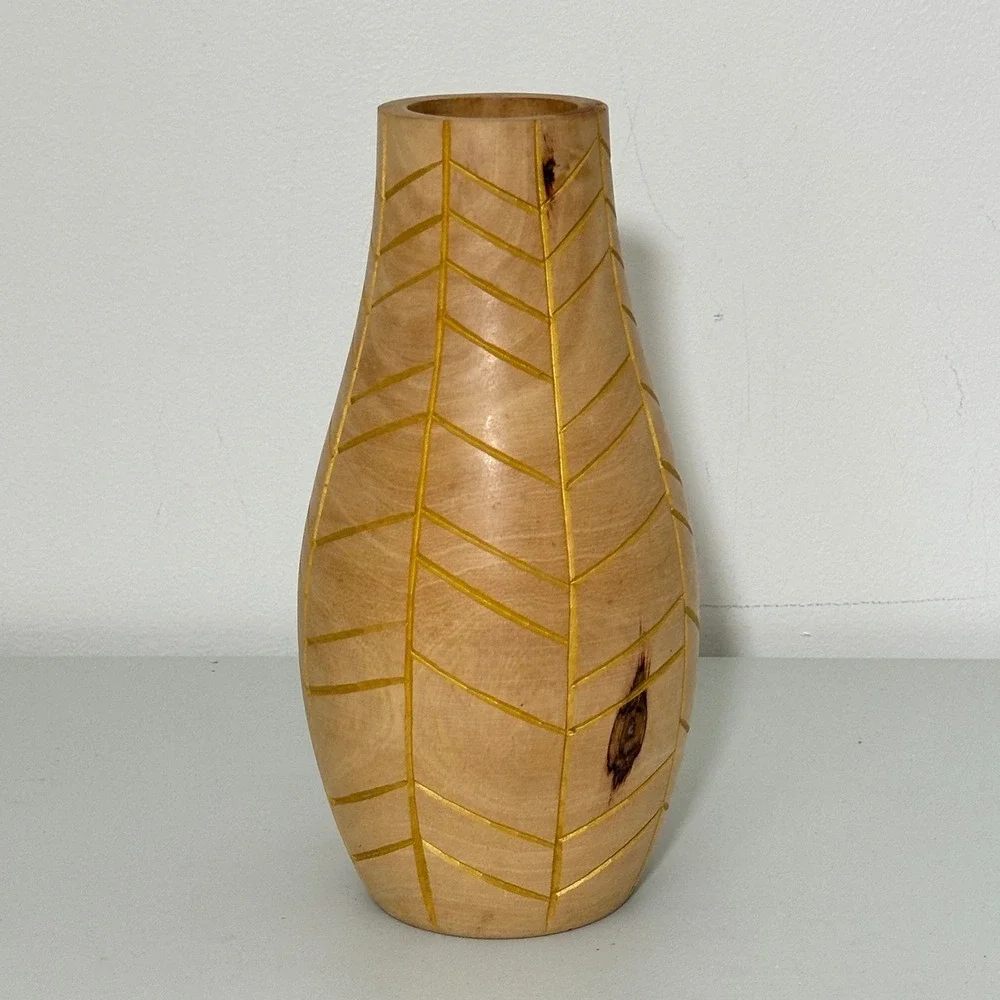 Hand Carved Mango Wood Vase Gold Leaf Pattern 12